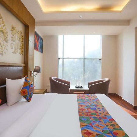Fabhotel Prime Star 17 - Nr Yashobhoomi Convention Centre Delhi  Exterior photo