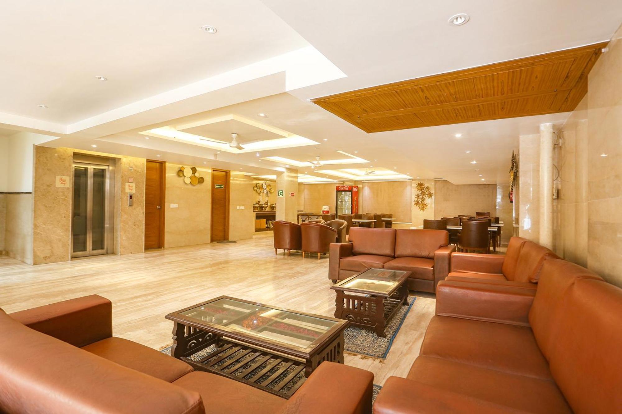 Fabhotel Prime Star 17 - Nr Yashobhoomi Convention Centre Delhi  Exterior photo